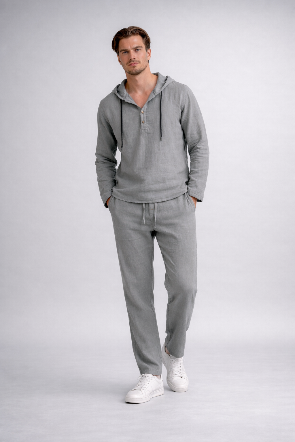 Conjunto de camiseta holgada con capucha y pantalones